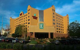 The Embassy Suites Charlotte Nc